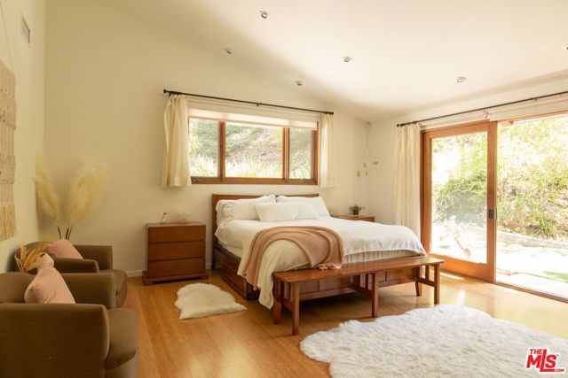 3626 Mandeville Canyon Road, Los Angeles, CA 90049