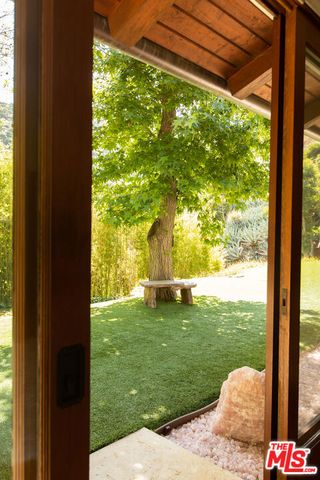3626 Mandeville Canyon Road, Los Angeles, CA 90049