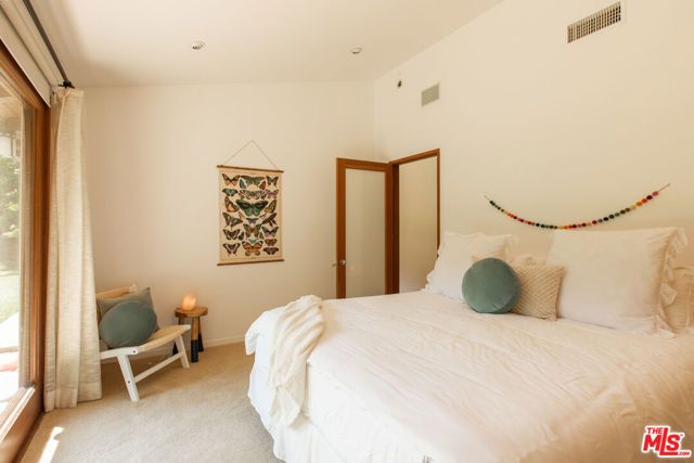 3626 Mandeville Canyon Road, Los Angeles, CA 90049