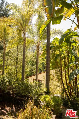 3626 Mandeville Canyon Road, Los Angeles, CA 90049