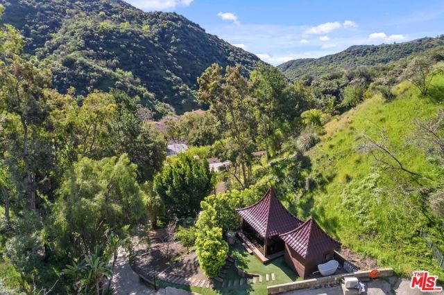 3626 Mandeville Canyon Road, Los Angeles, CA 90049