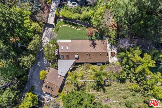 3626 Mandeville Canyon Road, Los Angeles, CA 90049