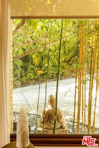 3626 Mandeville Canyon Road, Los Angeles, CA 90049