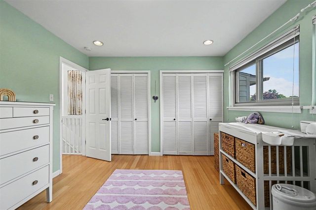 620 Peninsula Court, Ann Arbor, MI 48105