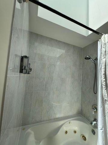 620 Peninsula Court, Ann Arbor, MI 48105