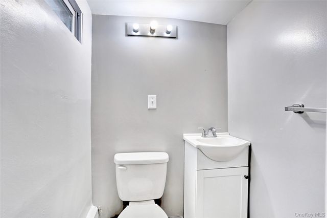 377 Buena Vista Road, New City, NY 10956