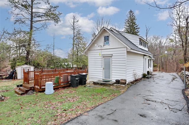 377 Buena Vista Road, New City, NY 10956