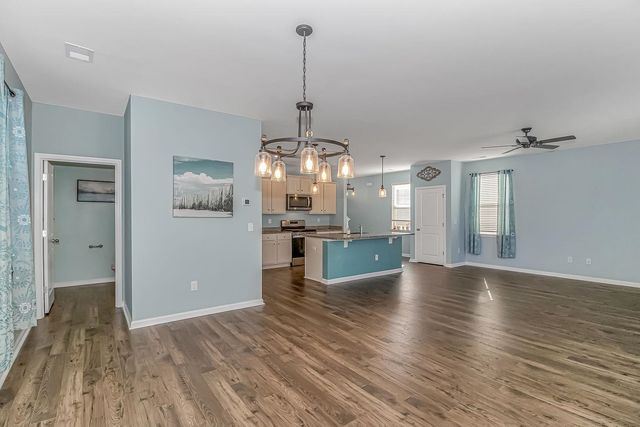 228 Pin Oak Dr., Murrells Inlet, SC 29576