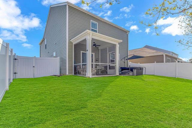 228 Pin Oak Dr., Murrells Inlet, SC 29576