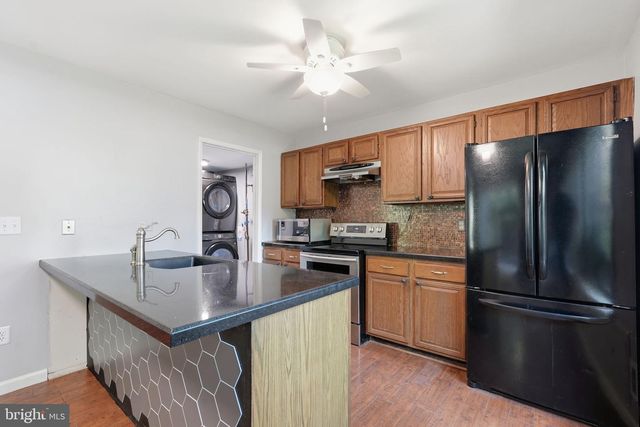 3103 BABASHAW CT, Fairfax, VA 22031