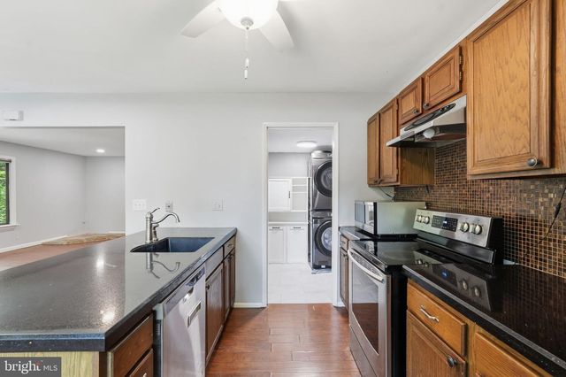 3103 BABASHAW CT, Fairfax, VA 22031