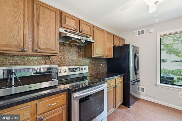 3103 BABASHAW CT, Fairfax, VA 22031