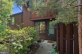 3103 BABASHAW CT, Fairfax, VA 22031