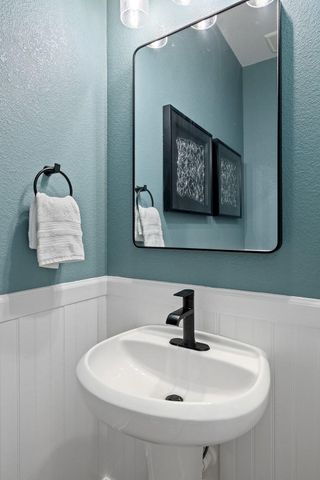 17405 Hattie TRCE, Austin, TX 78738