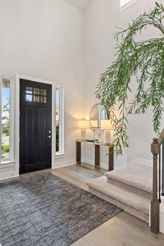 17405 Hattie TRCE, Austin, TX 78738