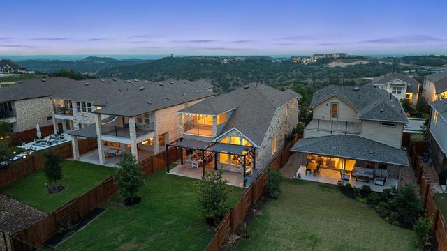 17405 Hattie TRCE, Austin, TX 78738