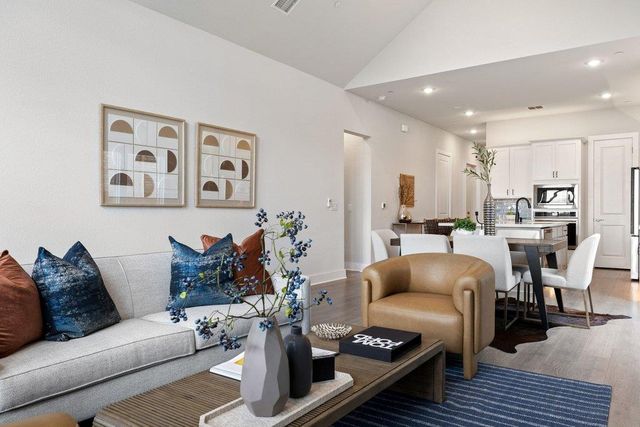 17405 Hattie TRCE, Austin, TX 78738