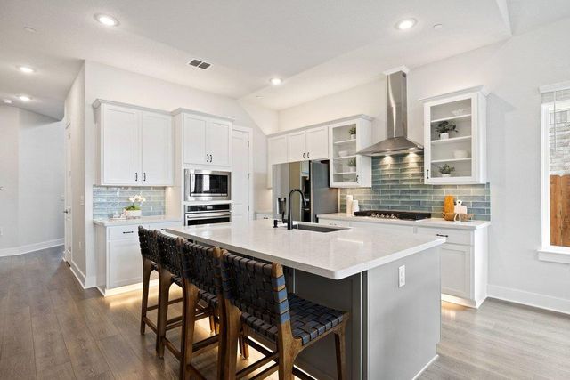 17405 Hattie TRCE, Austin, TX 78738