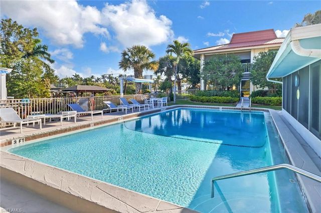 1200 Cherrystone CT # A104, Naples, FL 34102