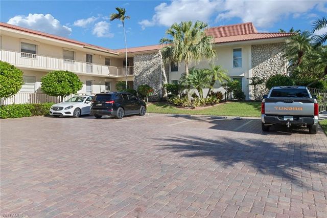 1200 Cherrystone CT # A104, Naples, FL 34102