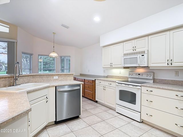 5408 Daylilly Street, Port Orange, FL 32128