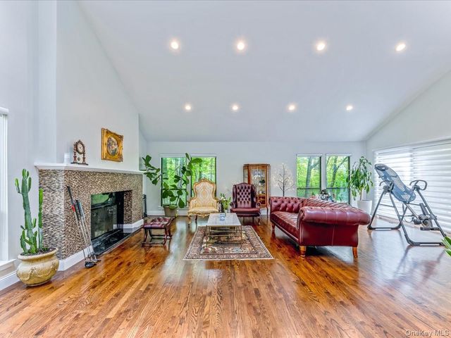 54 Harvard Road 54, Manhasset, NY 11030