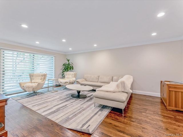 54 Harvard Road 54, Manhasset, NY 11030