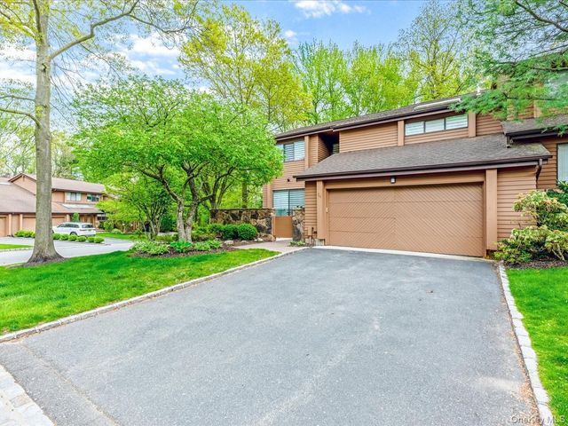 54 Harvard Road 54, Manhasset, NY 11030