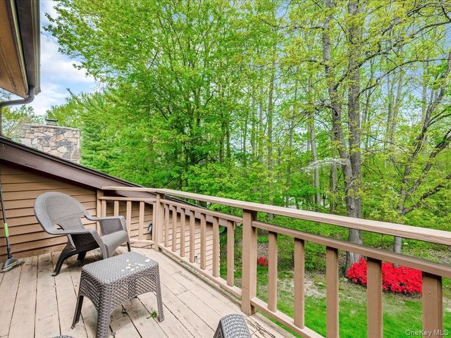 54 Harvard Road 54, Manhasset, NY 11030