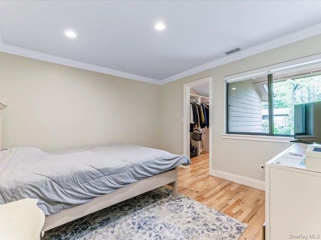 54 Harvard Road 54, Manhasset, NY 11030