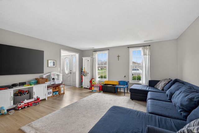 8302 Rummel Avenue, Fort Wayne, IN 46818