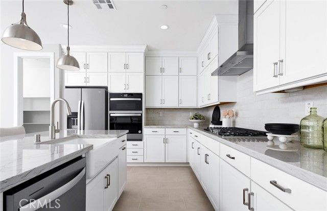 4057 Hudson Lane, Lake Elsinore, CA 92530