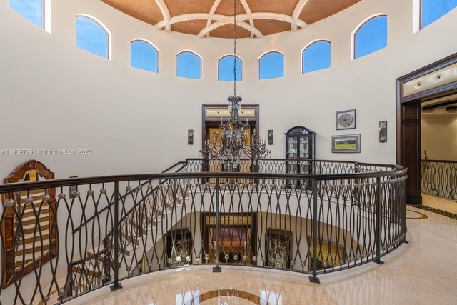 210 Palm Avenue, Miami Beach, FL 33139