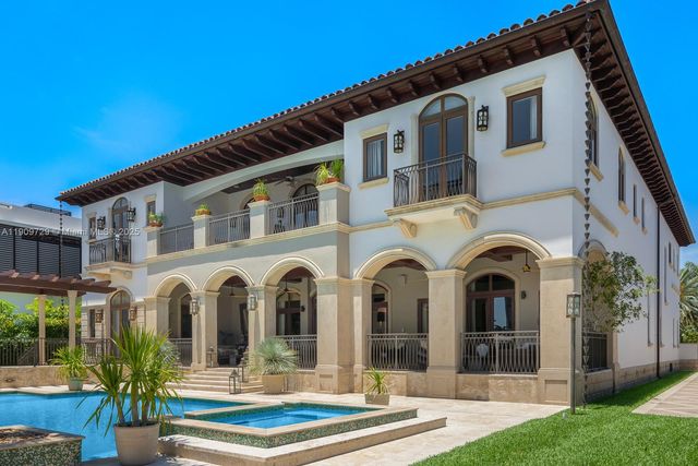 210 Palm Avenue, Miami Beach, FL 33139