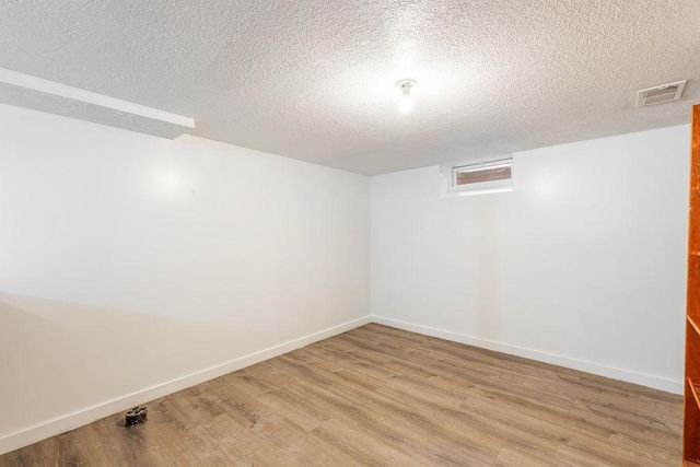 5242 Louisiana Avenue N, Crystal, MN 55428