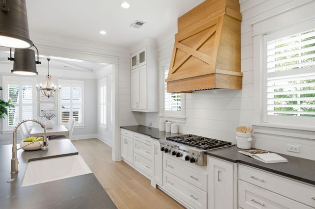 536 Lesesne Street, Charleston, SC 29492