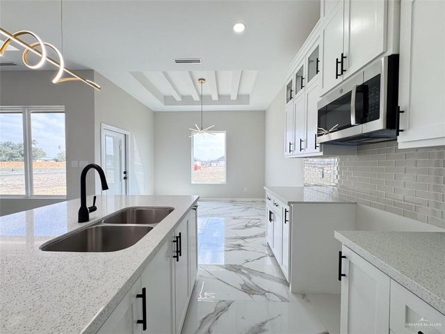 8104 N 50th Street, Mcallen, TX 78504