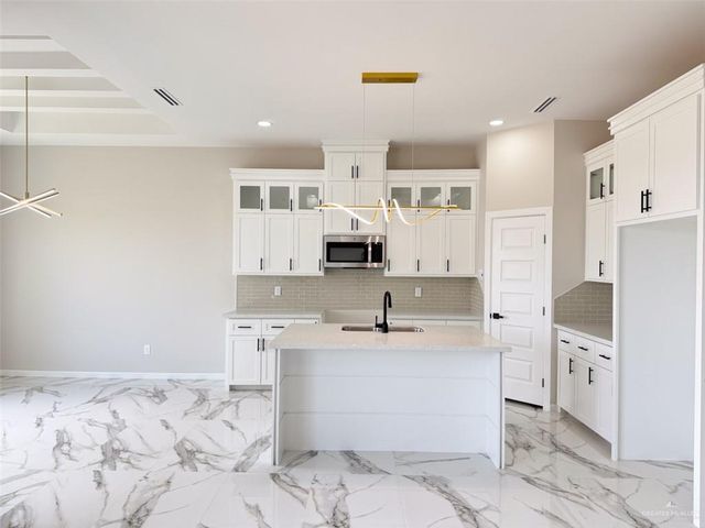 8104 N 50th Street, Mcallen, TX 78504