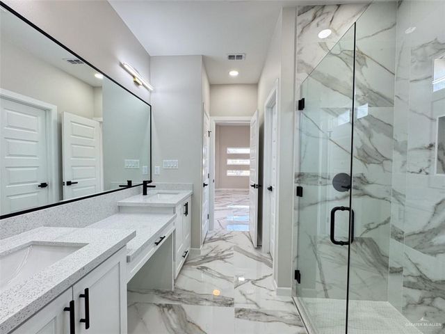 8104 N 50th Street, Mcallen, TX 78504