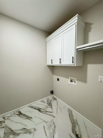 8104 N 50th Street, Mcallen, TX 78504