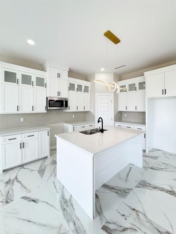 8104 N 50th Street, Mcallen, TX 78504