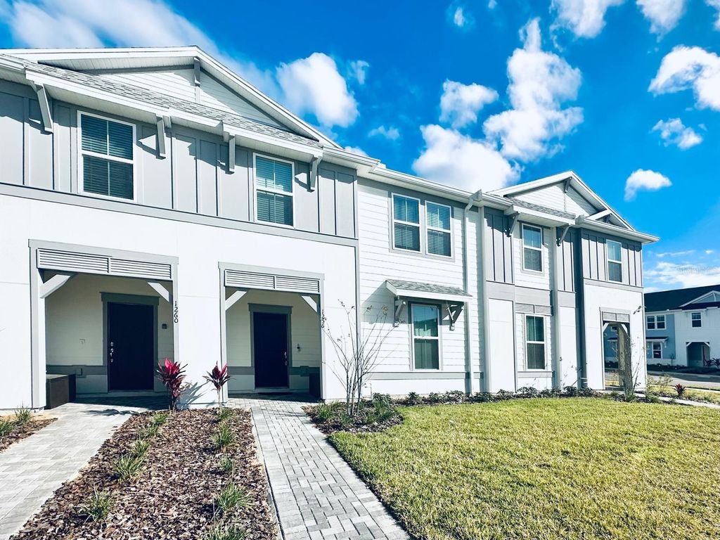 1256 BLUE PARADISE DRIVE, Clermont, FL 34714