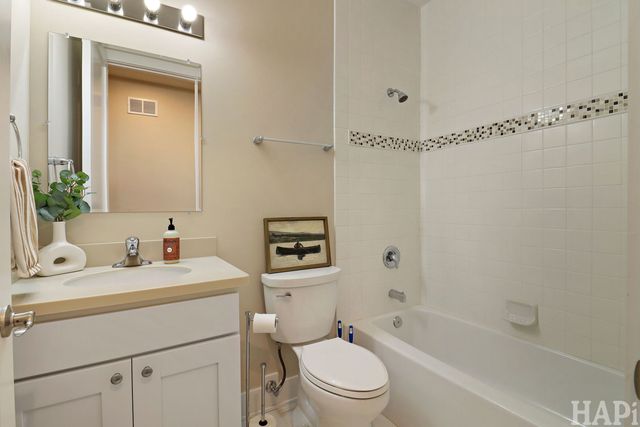 40491 N South Newport Drive, Antioch, IL 60002