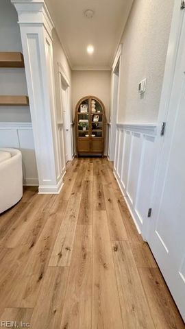 808 Greenfield LN, Chesapeake, VA 23322