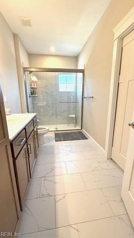 808 Greenfield LN, Chesapeake, VA 23322