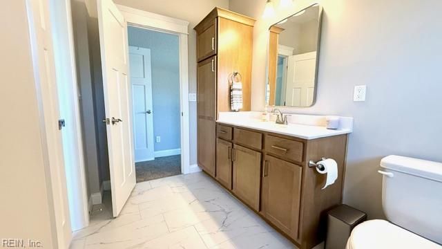 808 Greenfield LN, Chesapeake, VA 23322