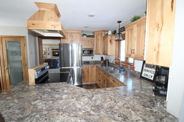 28754 Oak Drive NW, Zimmerman, MN 55398