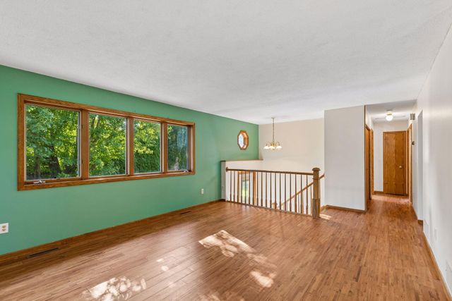 818 Pine Tree Trail, Stillwater, MN 55082