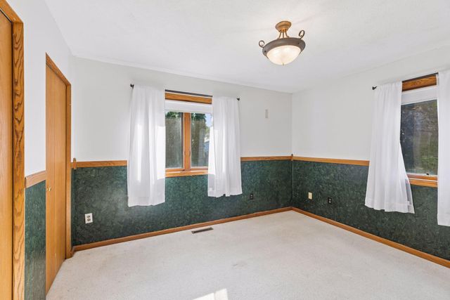 818 Pine Tree Trail, Stillwater, MN 55082