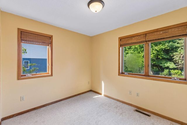 818 Pine Tree Trail, Stillwater, MN 55082